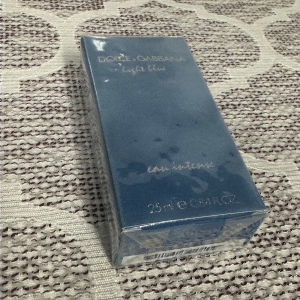 Dolce & Gabbana Light Blue Eau Intense in Deep Blue- New in Wrapper Sealed - Picture 5 of 6